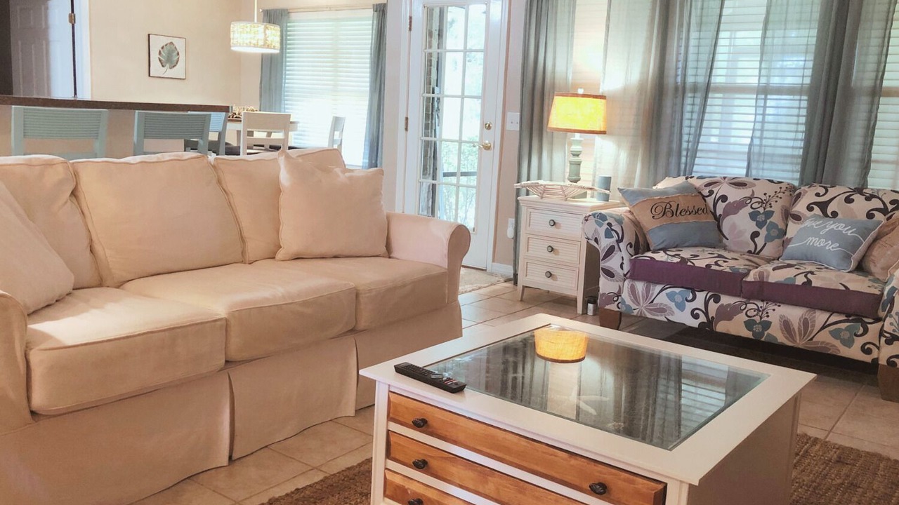 Photo of Livingroom in Gulf Breeze