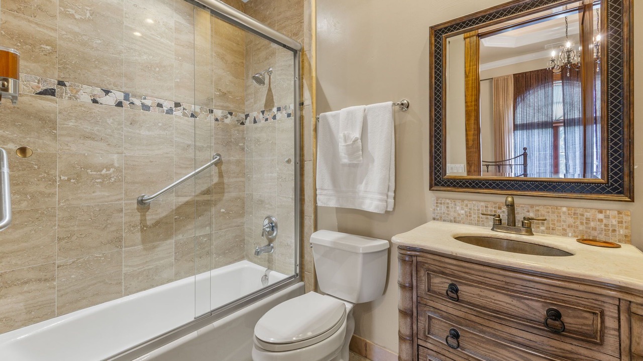 Photo of Bathroom in Biggar