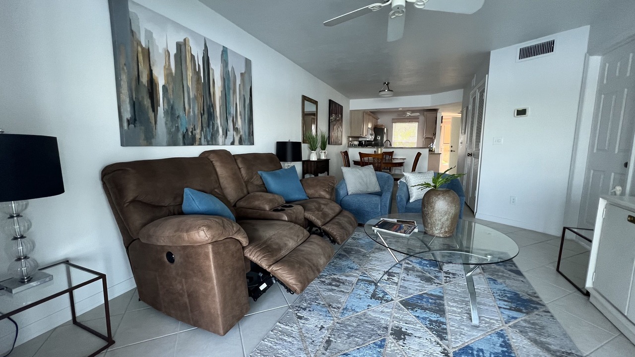 Photo of Livingroom in Hammock Bay