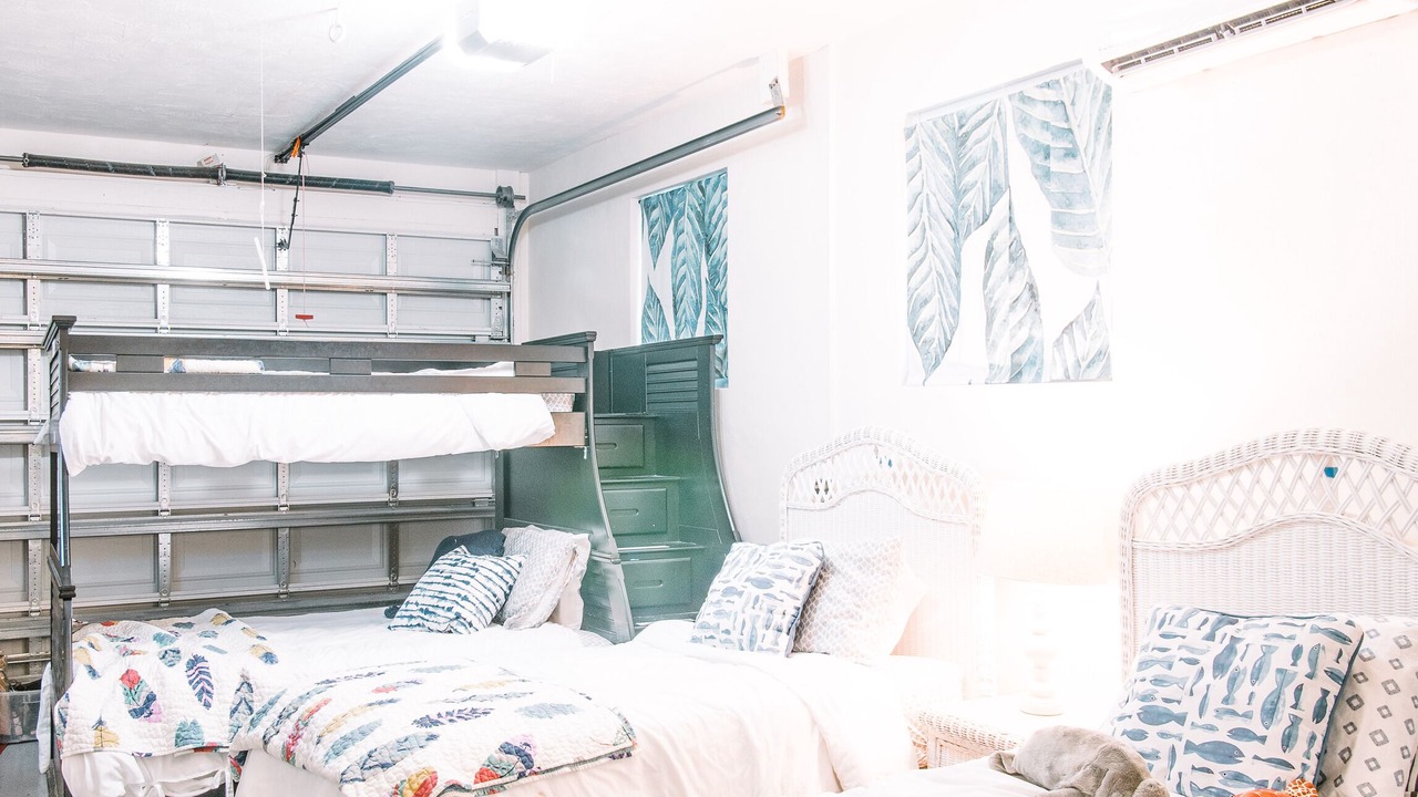Photo of Bedroom in Tropical Bay Estates