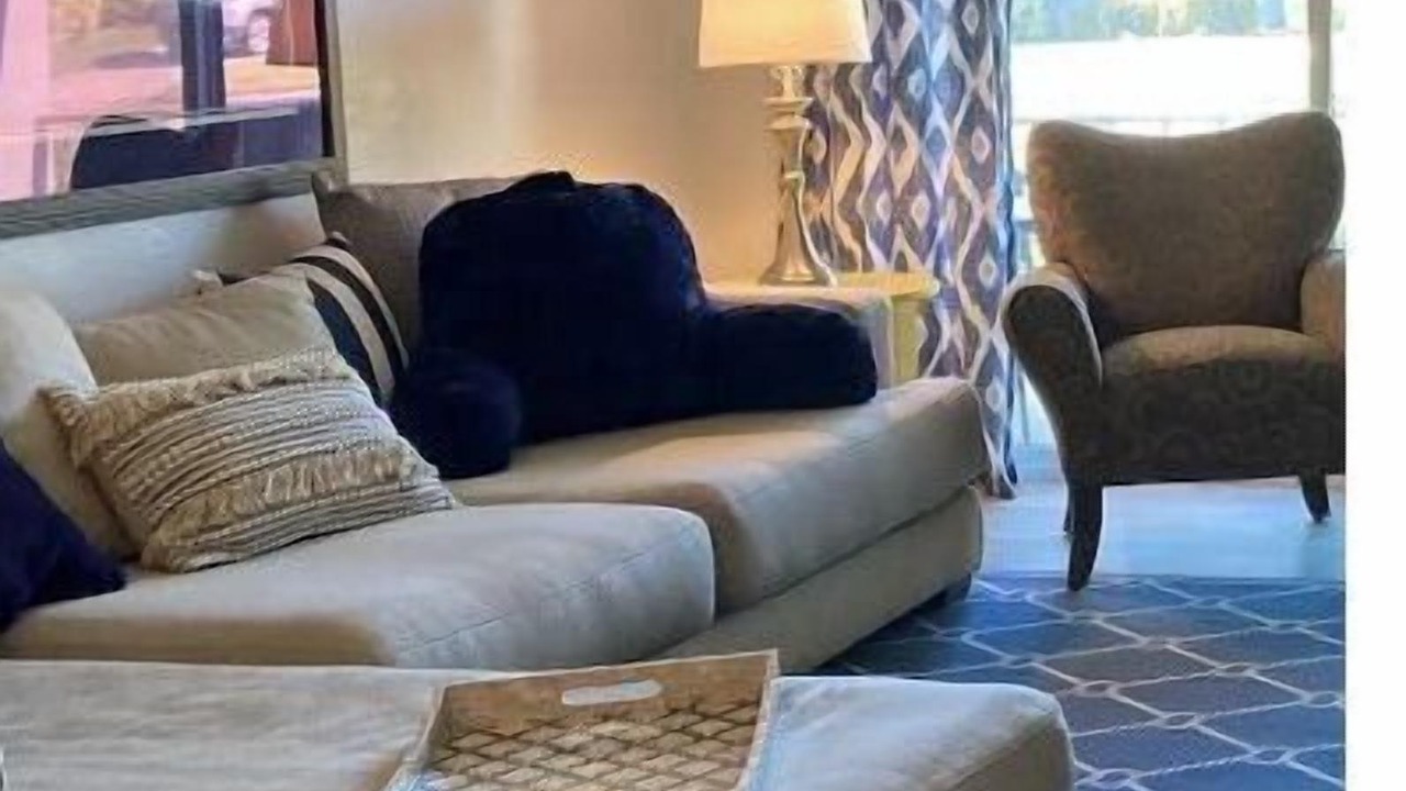 Photo of Livingroom in Bayview
