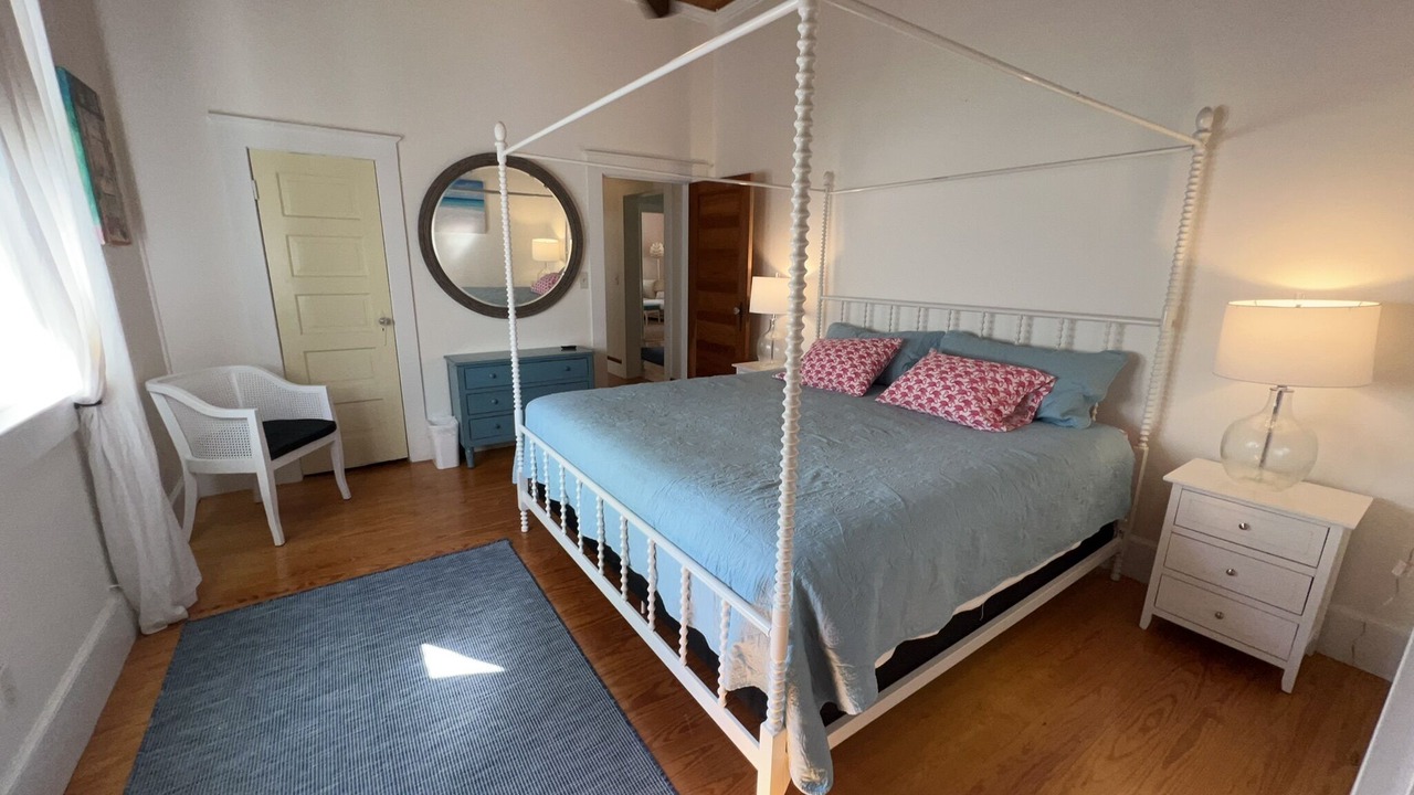 Photo of Bedroom in New Town