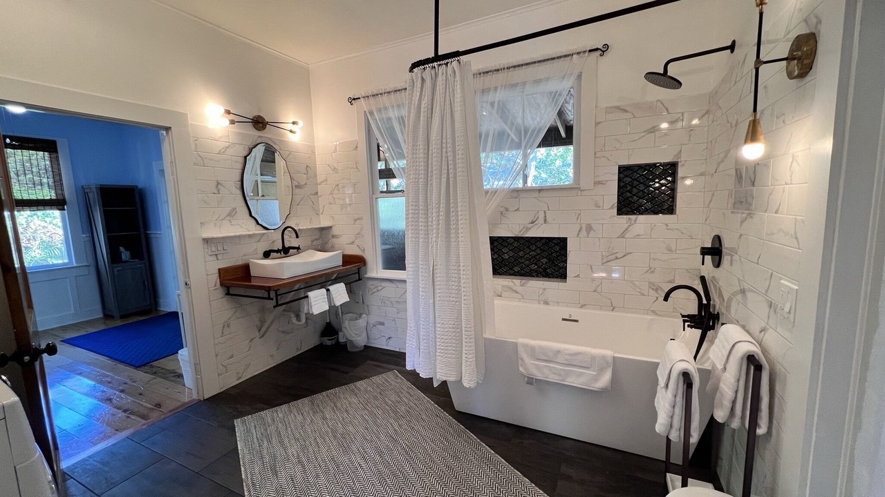 Photo of Bathroom in New Town