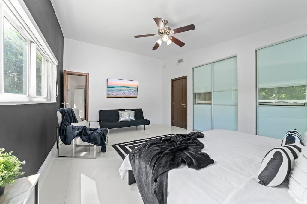 Photo of Bedroom in Ojus