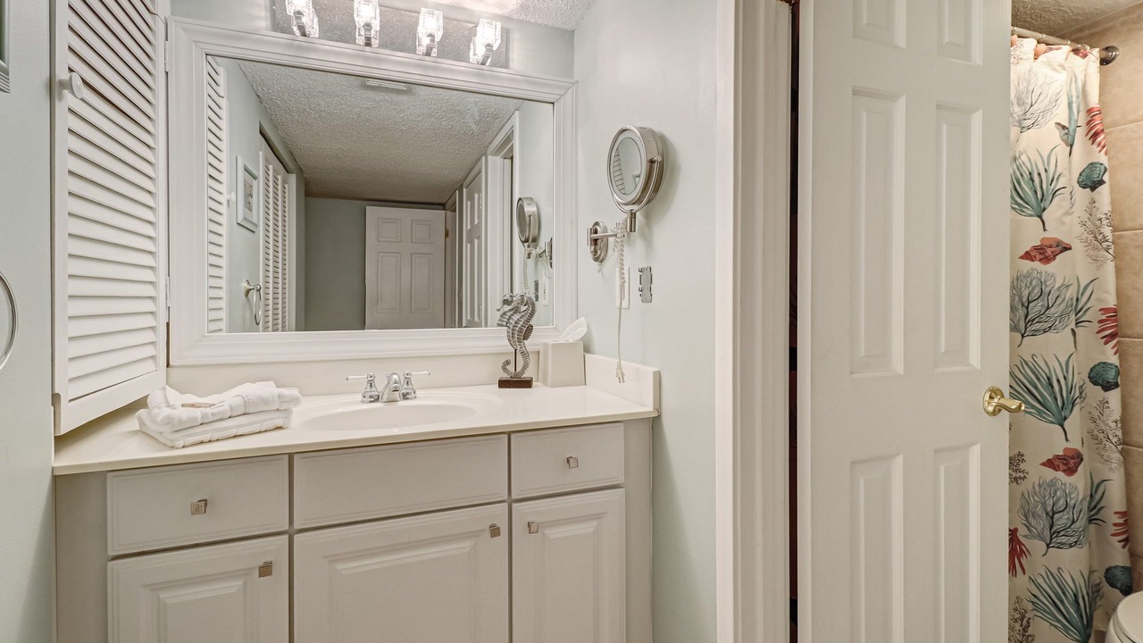 Photo of Bathroom in Fernandina Beach