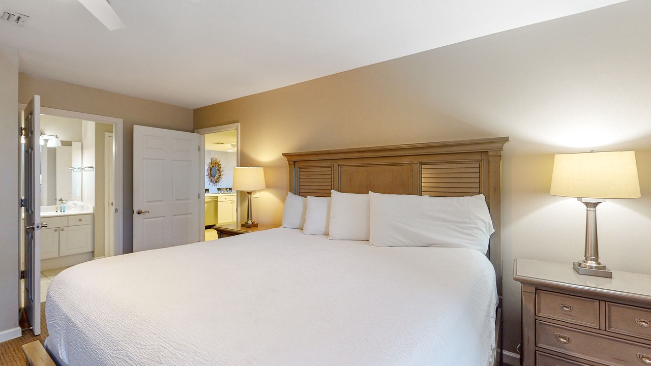 Photo of Bedroom in Miramar Beach