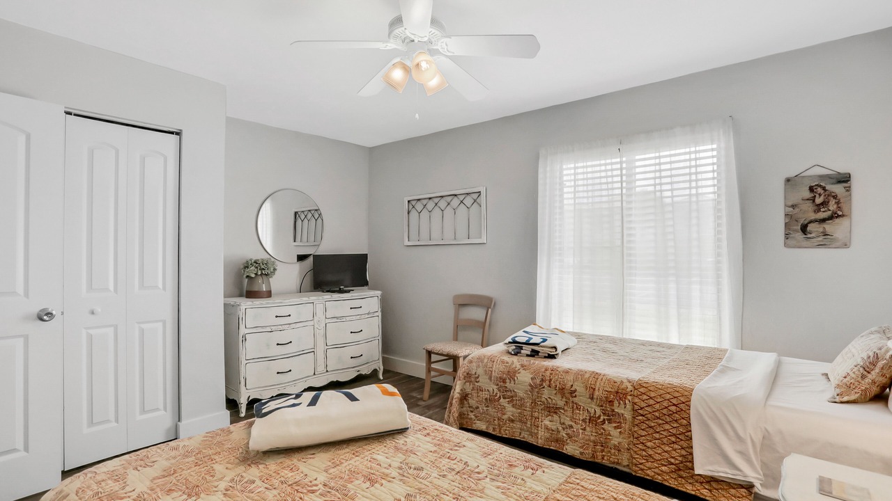 Photo of Bedroom in Butler Beach