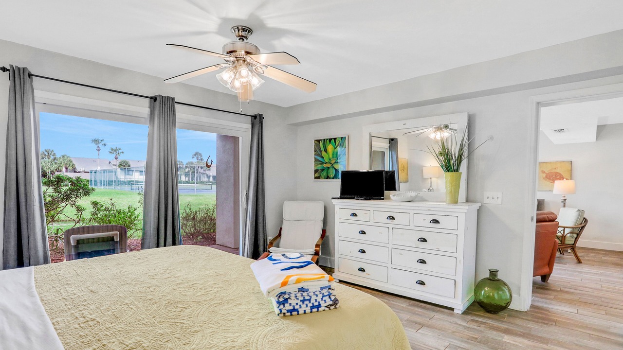 Photo of Bedroom in Butler Beach