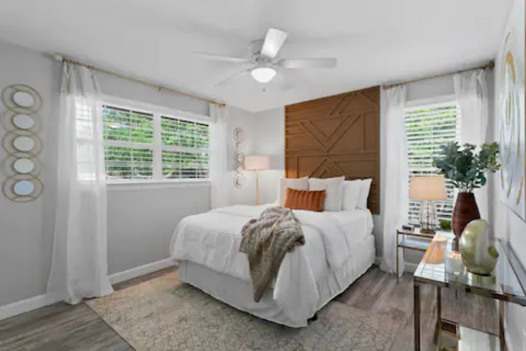 Photo of Bedroom in Lake Magdalene