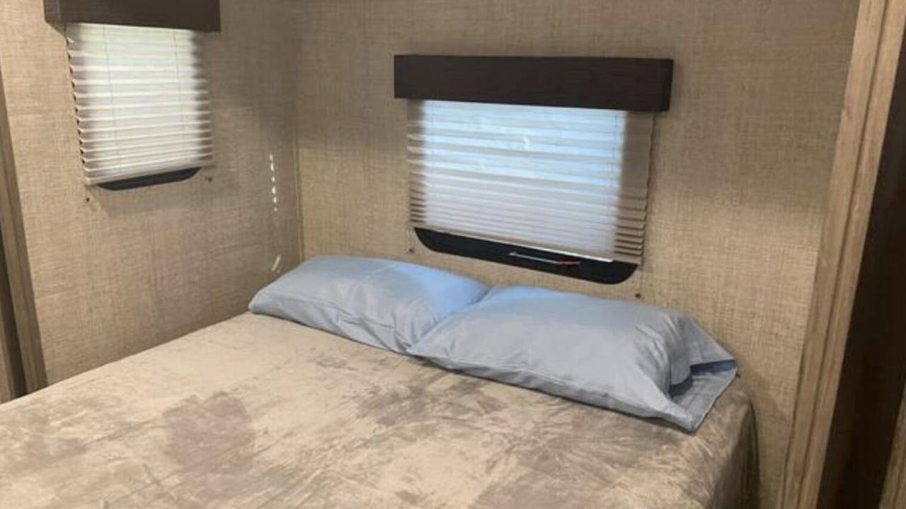 Photo of Bedroom in Bayshore Gardens