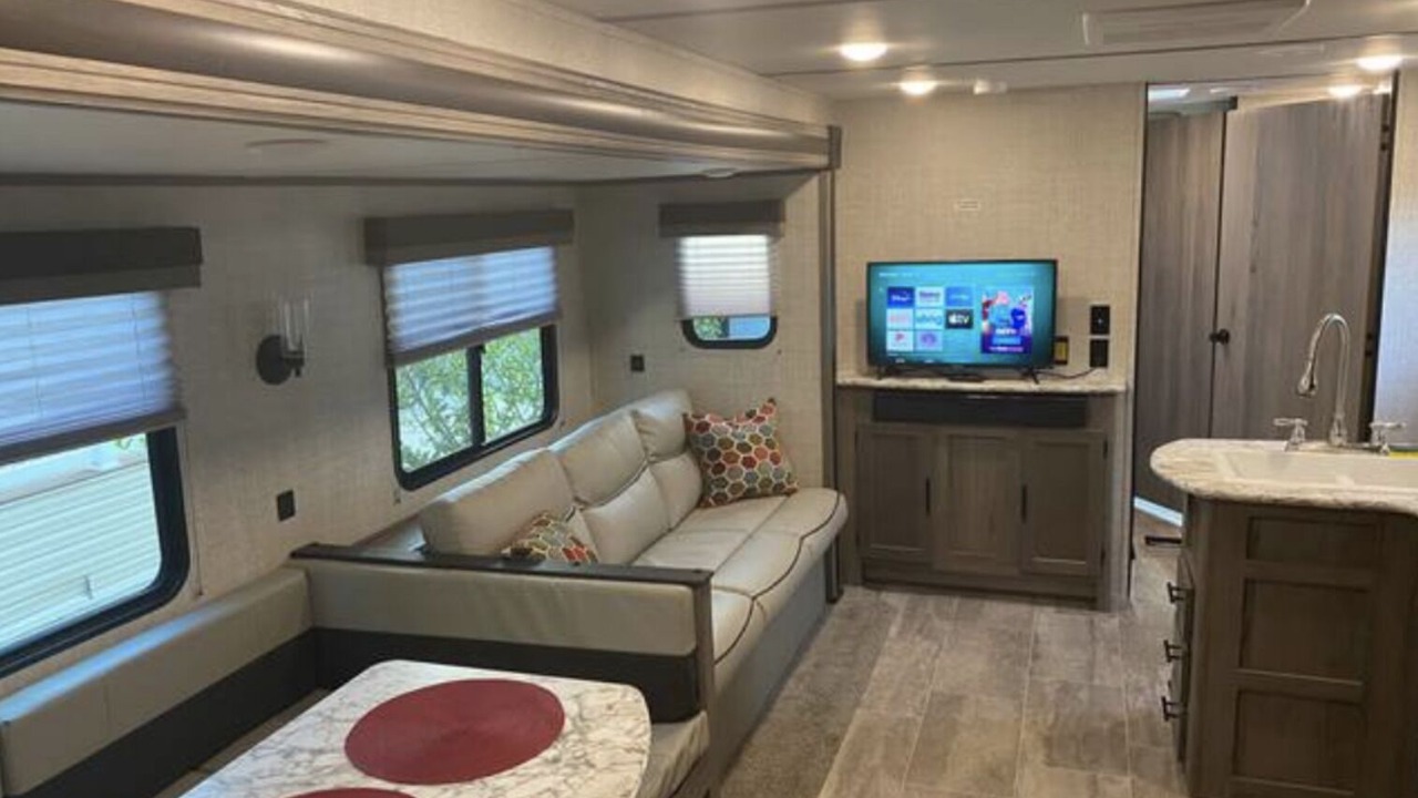 Photo of Livingroom in Bayshore Gardens