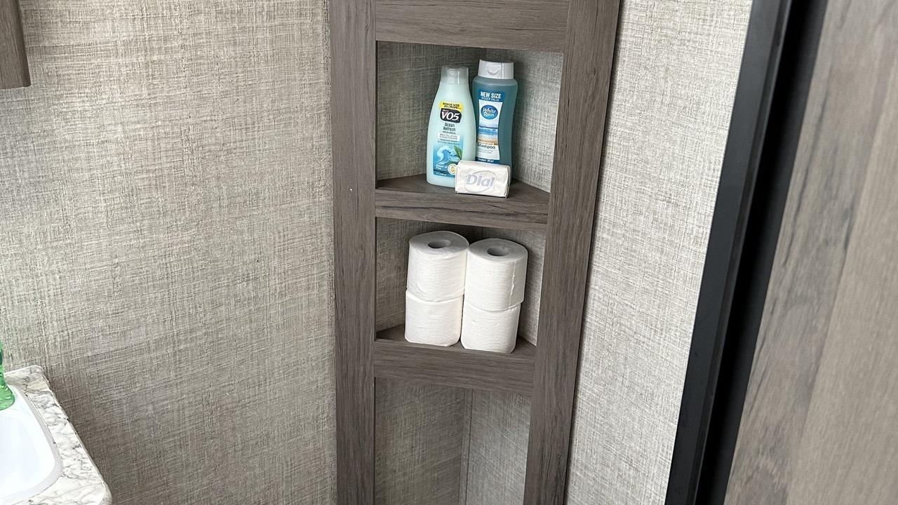Photo of Bathroom in Bayshore Gardens