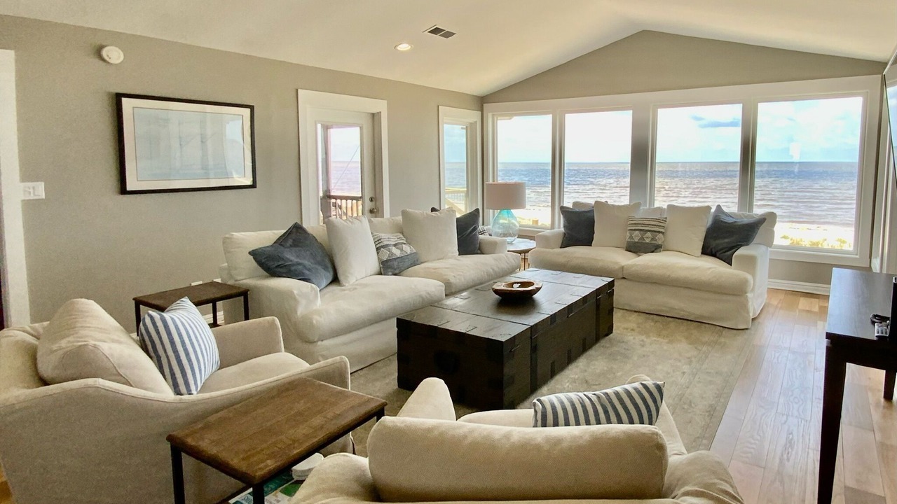 Photo of Livingroom in Alligator Point