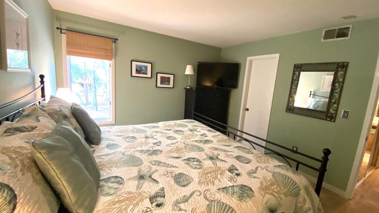 Photo of Bedroom in Seabrook Island