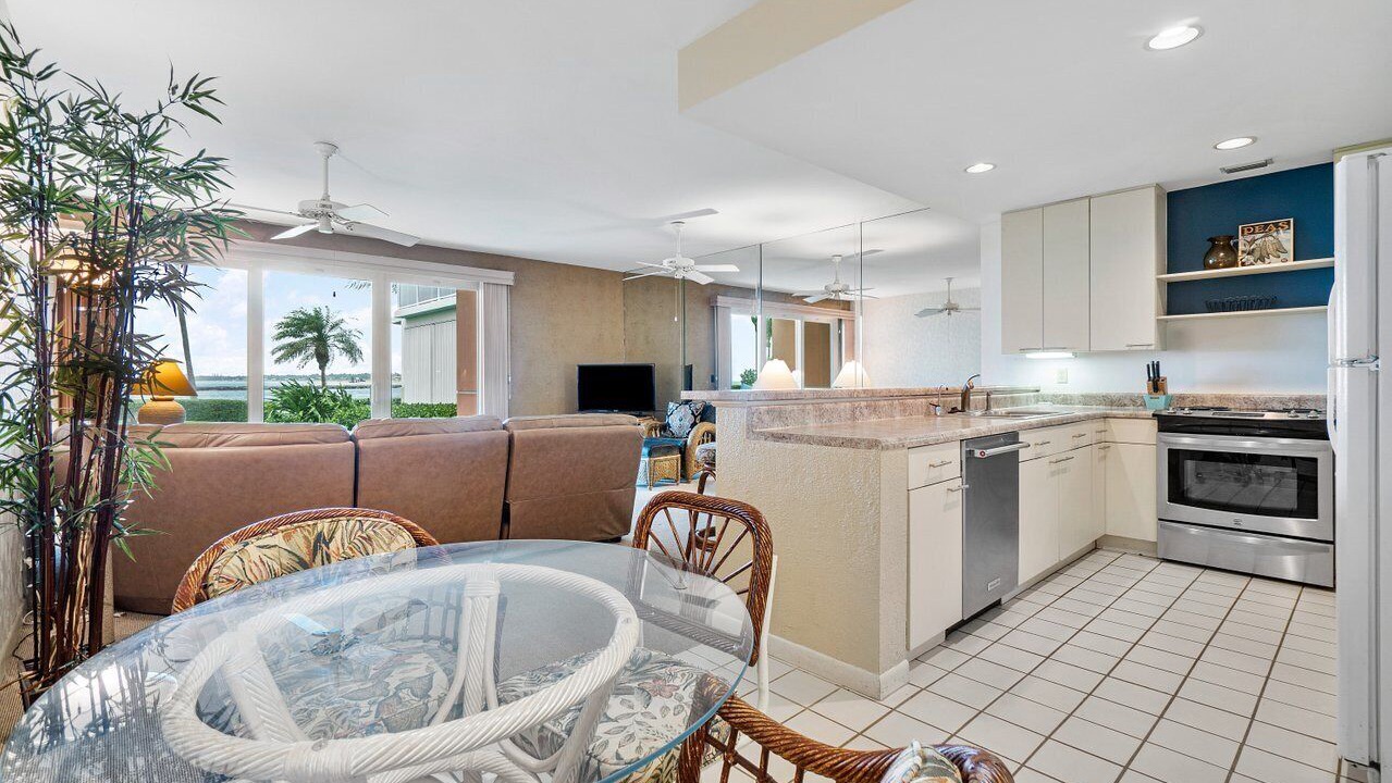 Photo of Kitchen in Florida North Atlantic Coast