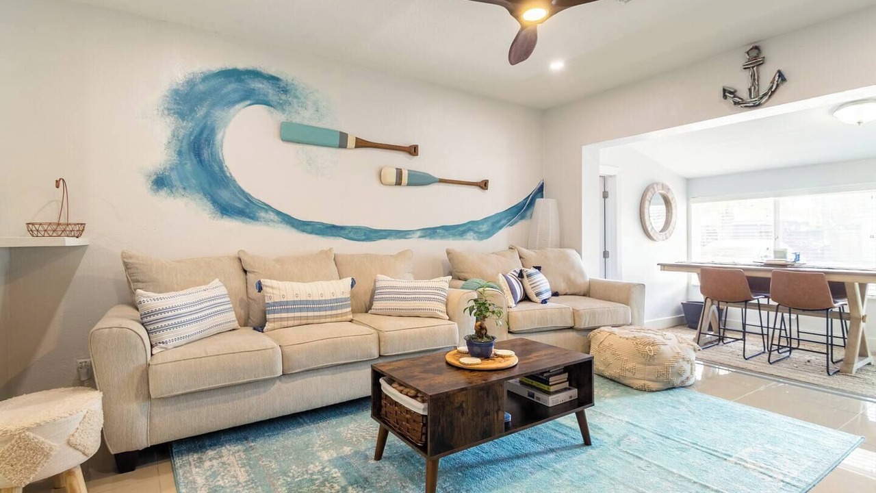 Photo of Livingroom in Central Fort Lauderdale