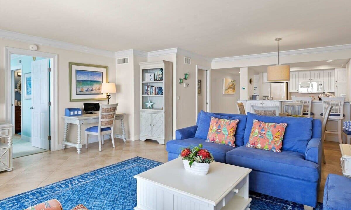 Photo of Livingroom in Punta Rassa