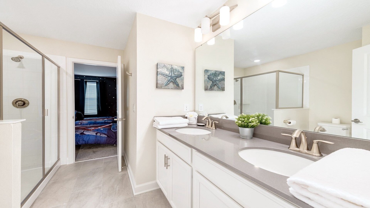 Photo of Bathroom in Four Corners