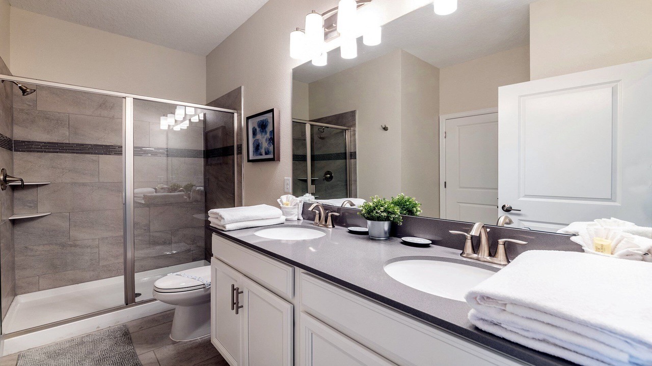 Photo of Bathroom in Four Corners