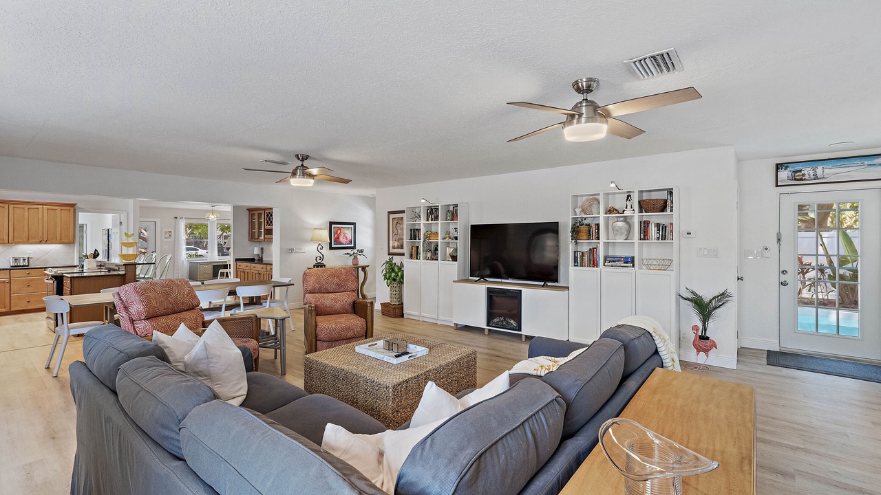 Photo of Bedroom in Gulfport