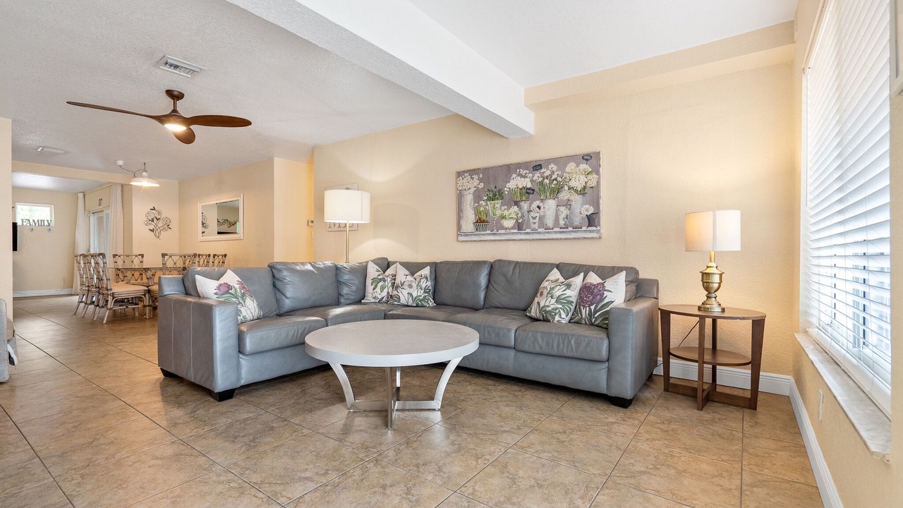 Photo of Livingroom in Dania Beach
