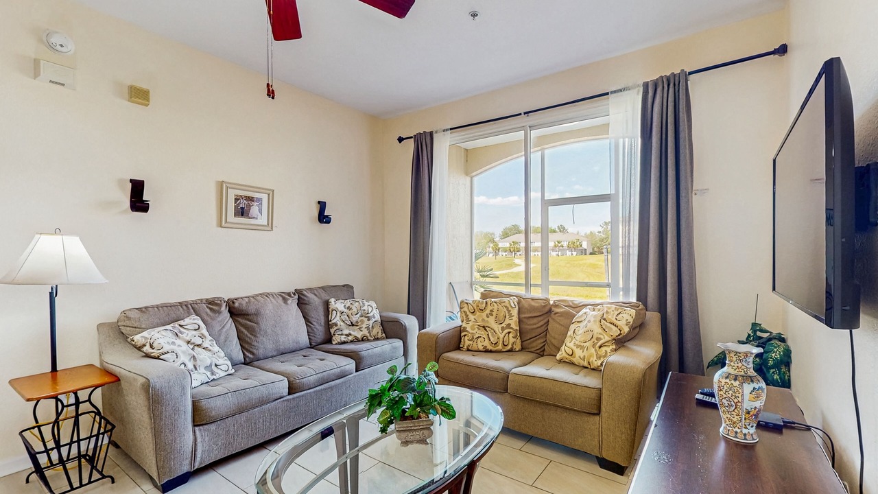 Photo of Livingroom in Windsor Palms