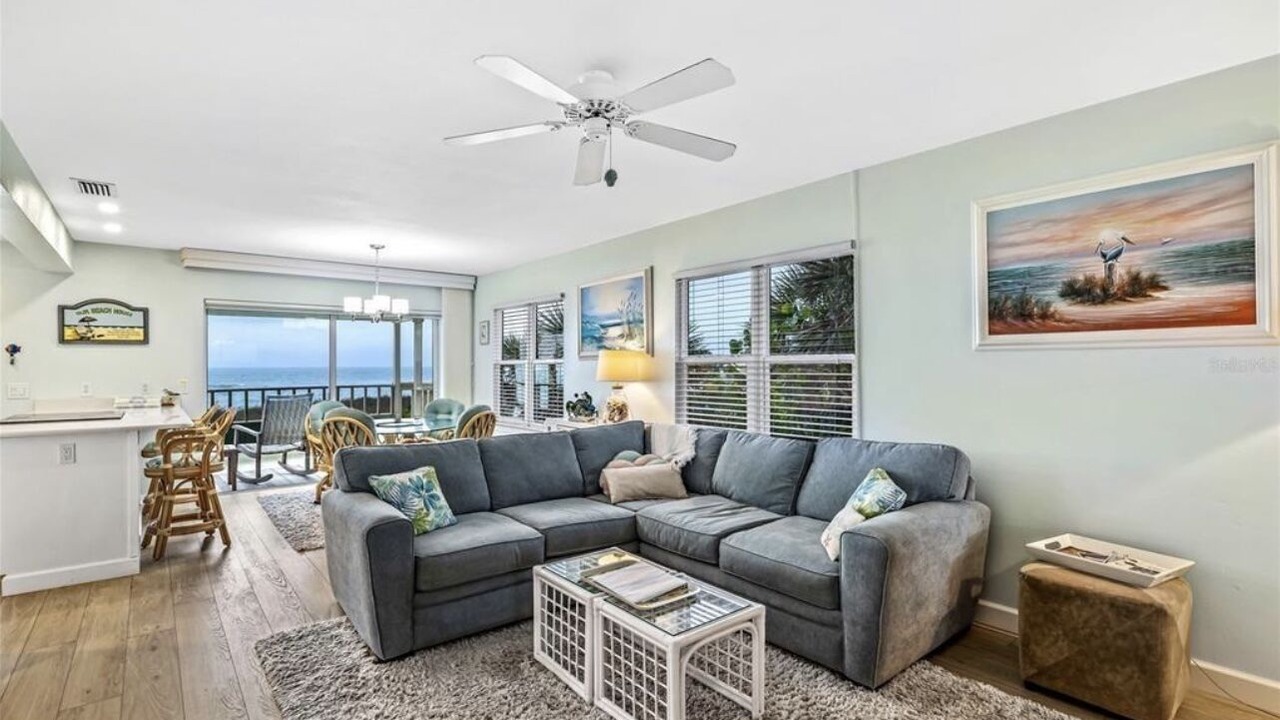 Photo of Livingroom in Englewood