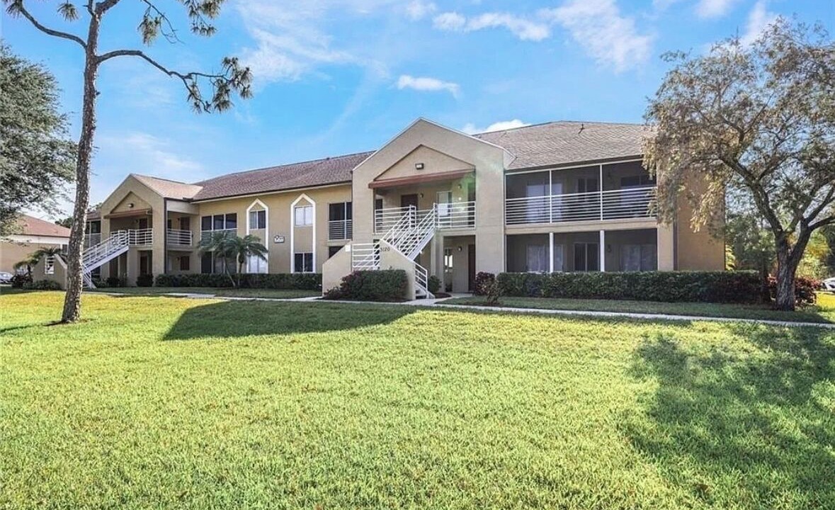 Photo of Outdoor in Fountain Lakes