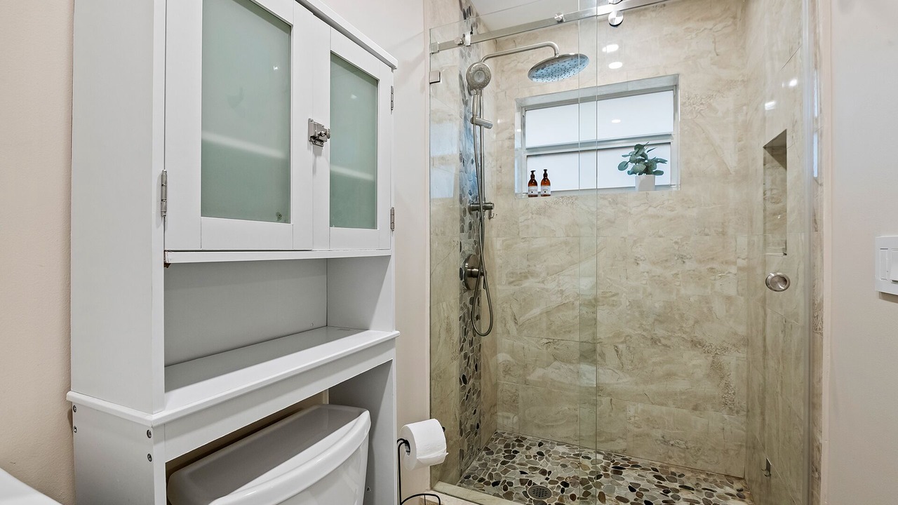Photo of Bathroom in Riverside Park