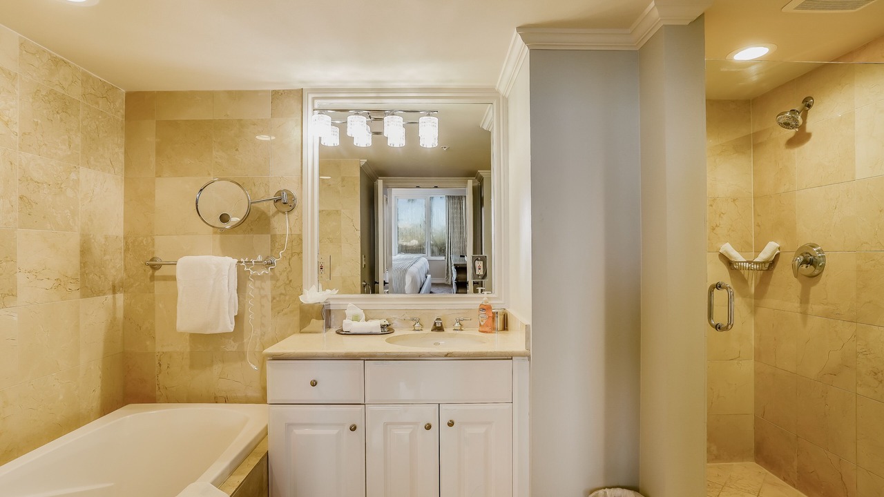 Photo of Bathroom in Marco Island