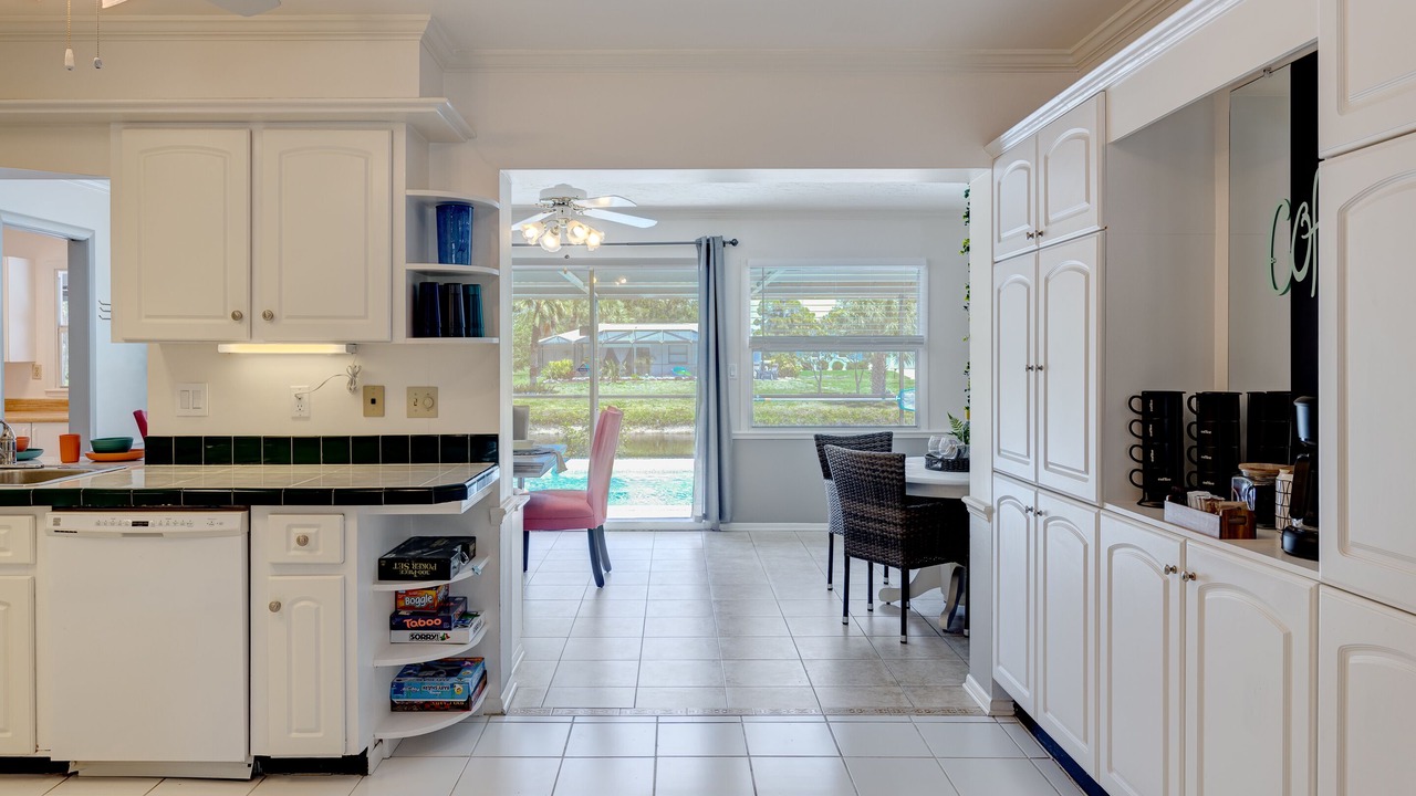 Photo of Bedroom in Oakland Hills
