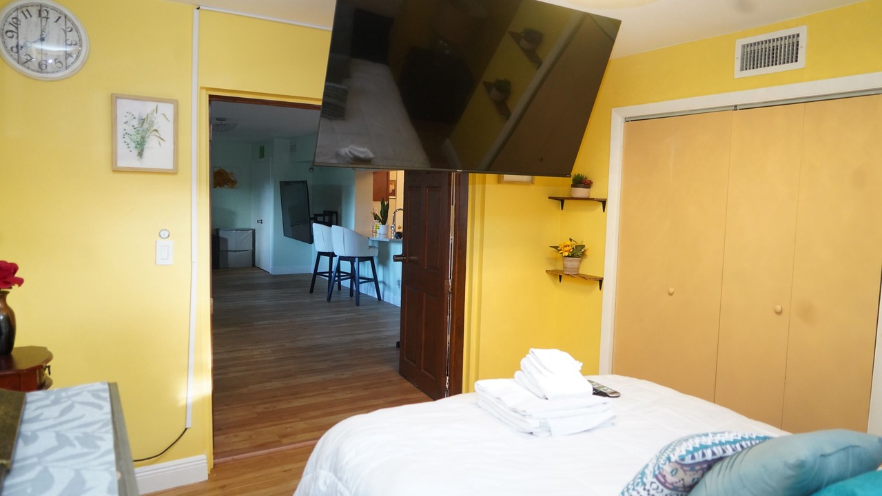 Photo of Bedroom in North Lauderdale