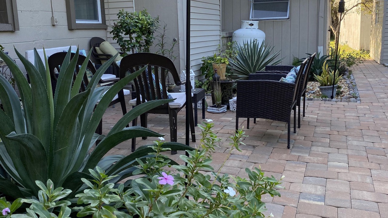Photo of Patio Balcony in Warm Mineral Springs
