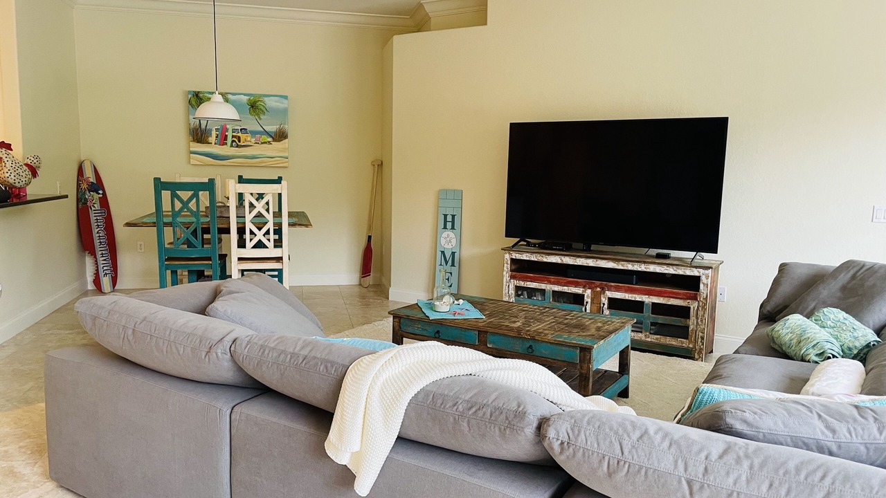 Photo of Livingroom in Estero