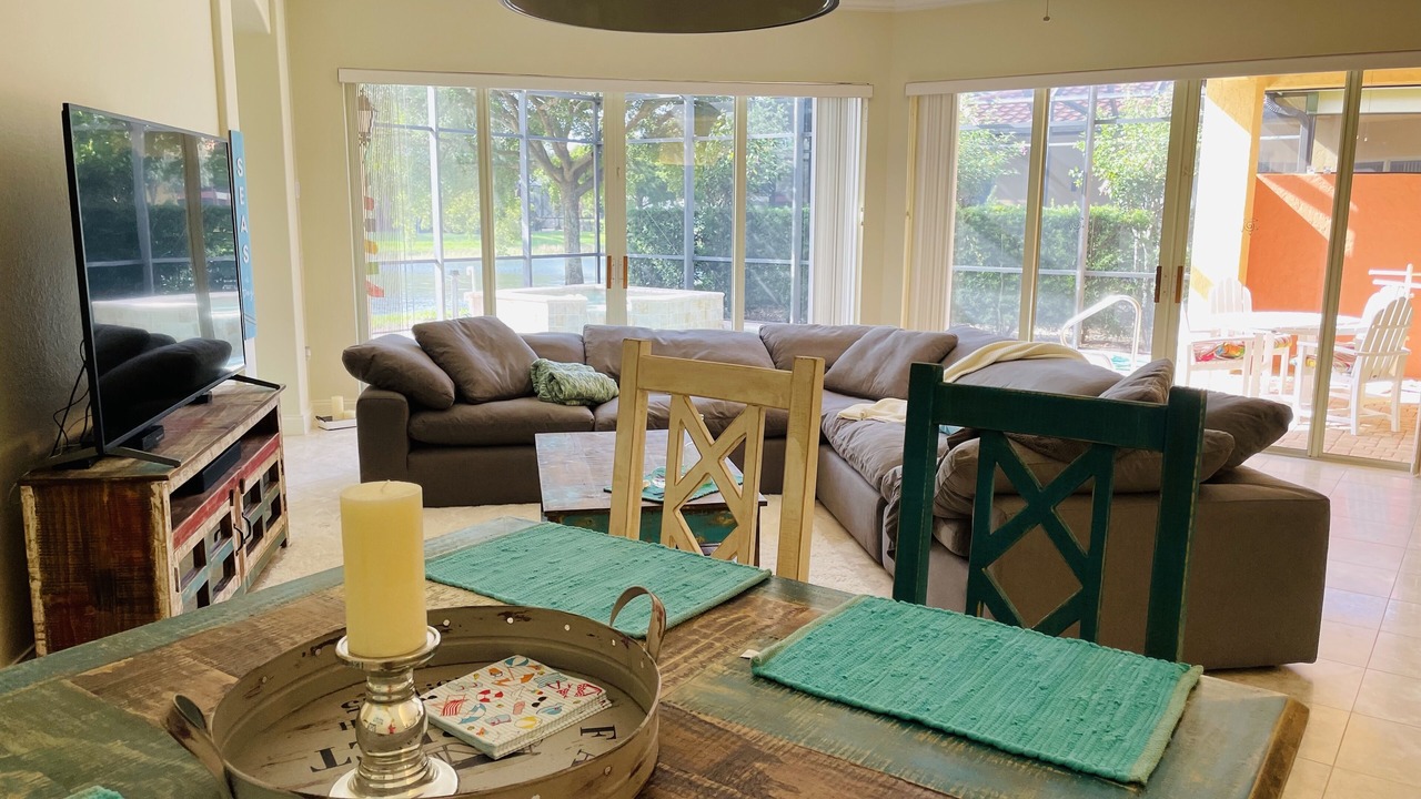 Photo of Livingroom in Estero