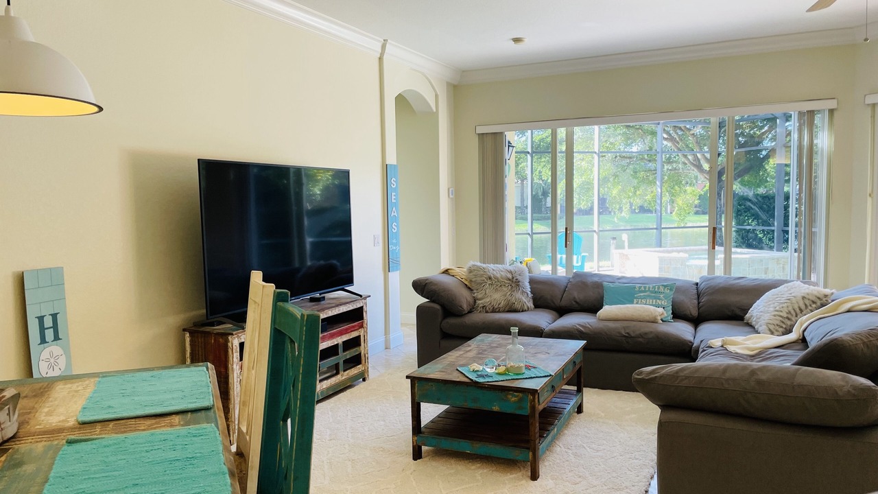 Photo of Livingroom in Estero