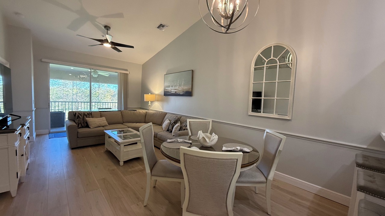 Photo of Livingroom in Stoneybrook