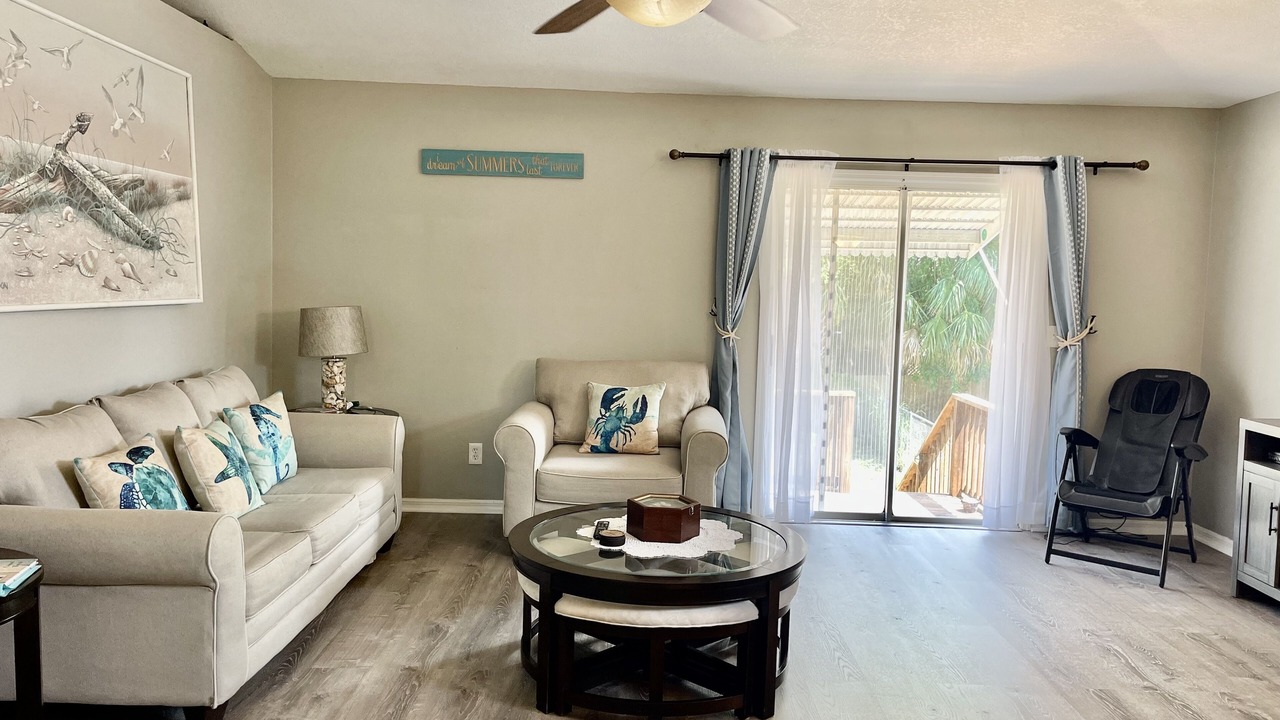 Photo of Livingroom in Tarpon Springs
