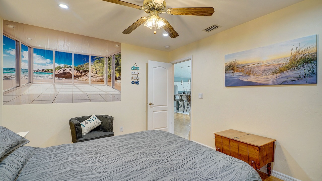 Photo of Bedroom in Saint James City