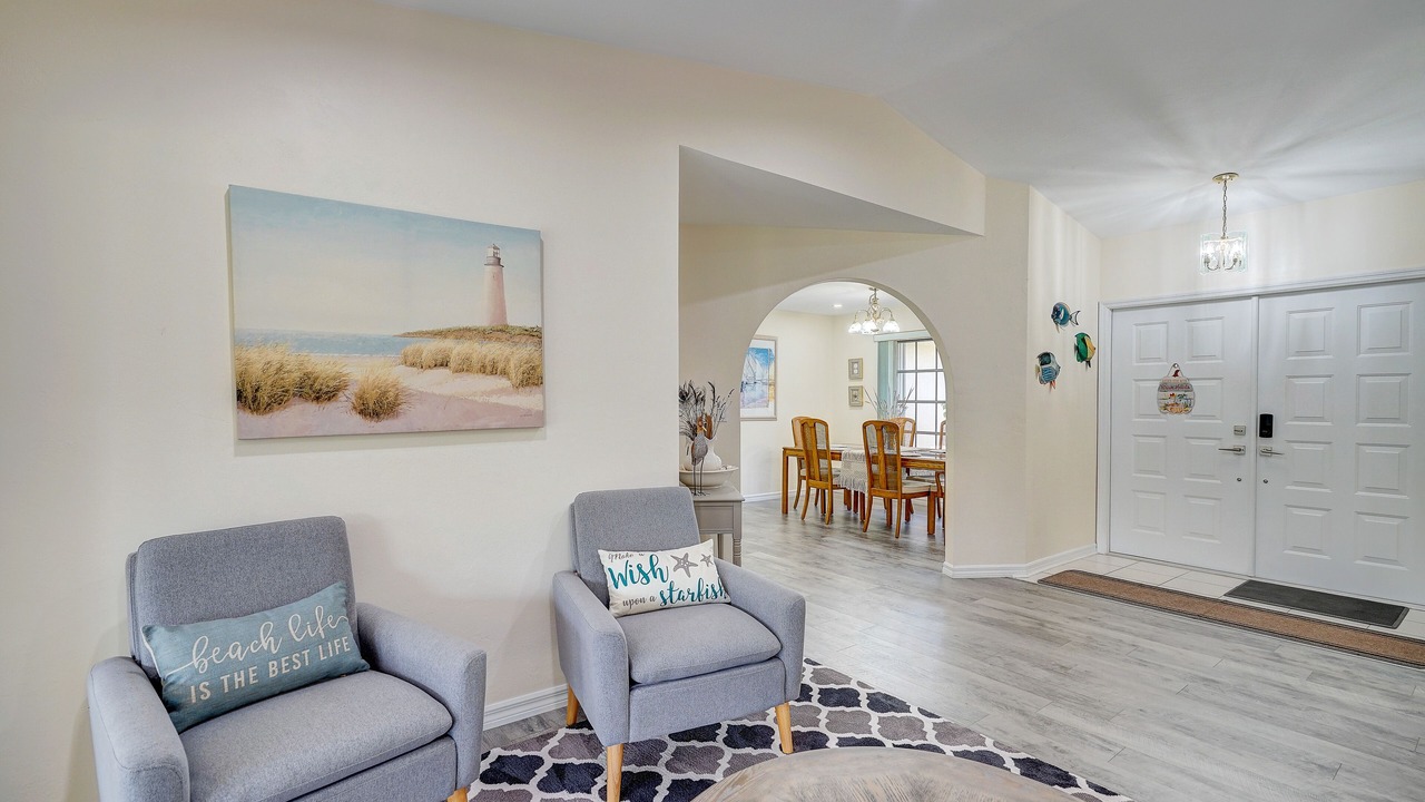 Photo of Livingroom in Saint James City