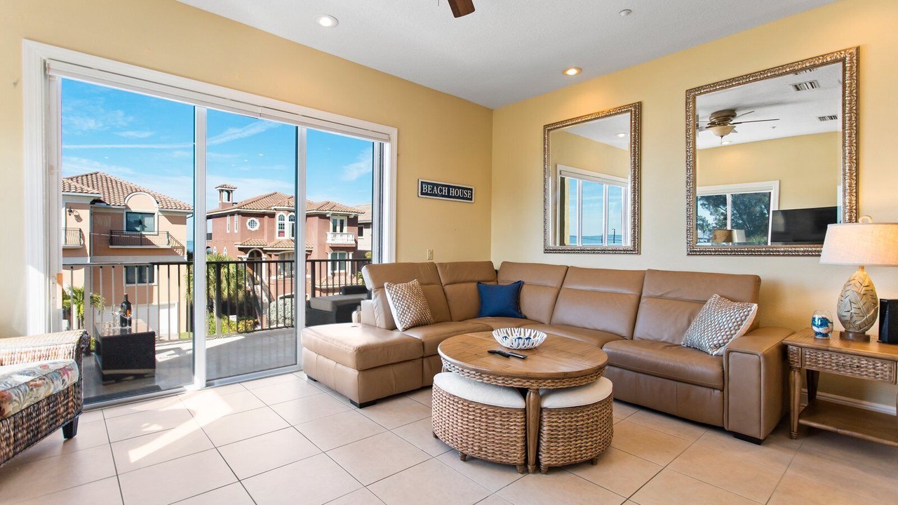 Photo of Livingroom in Sunset Beach