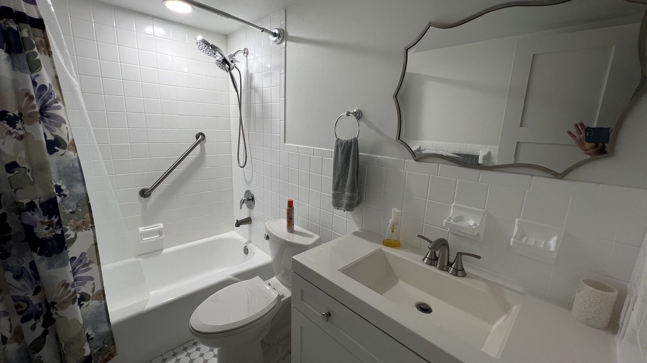 Photo of Bathroom in Moorings