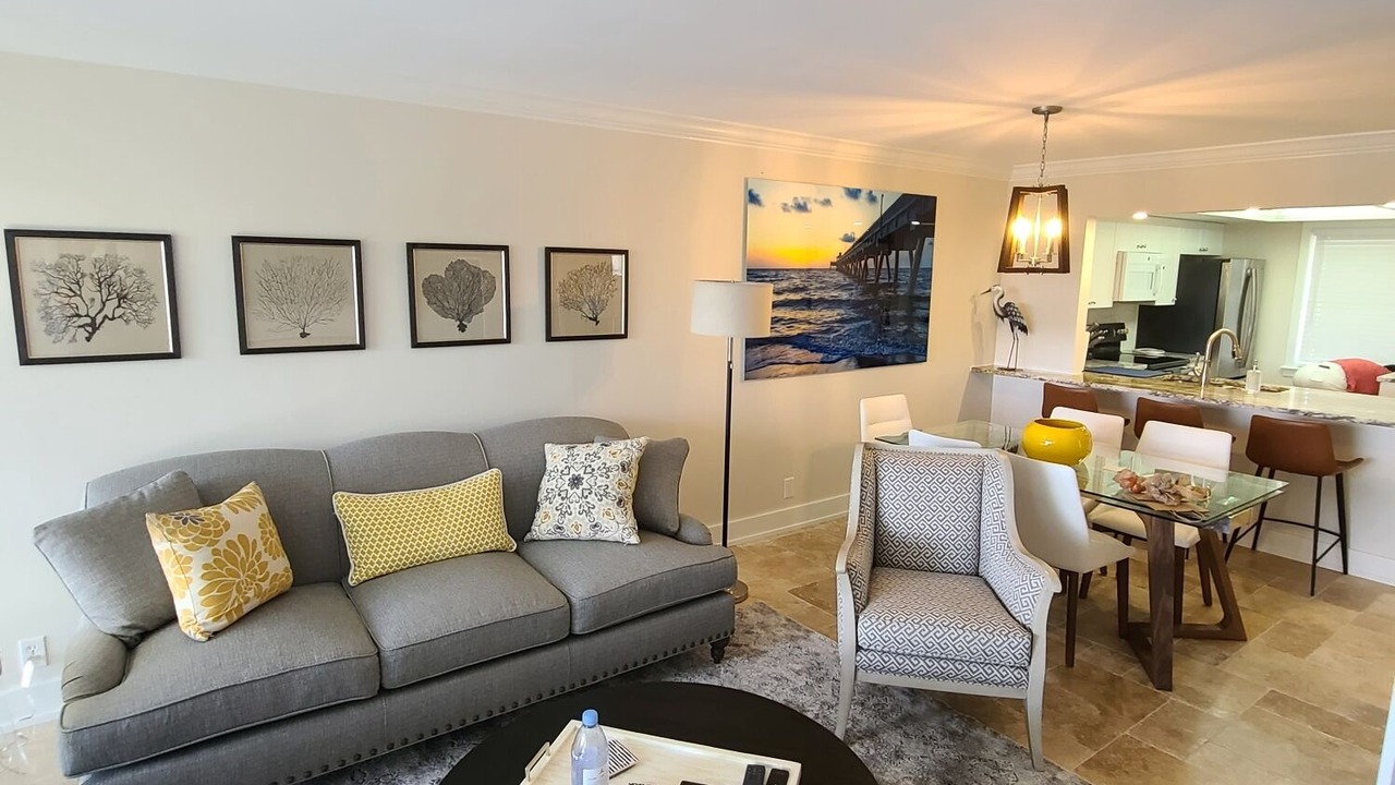 Photo of Livingroom in Moorings