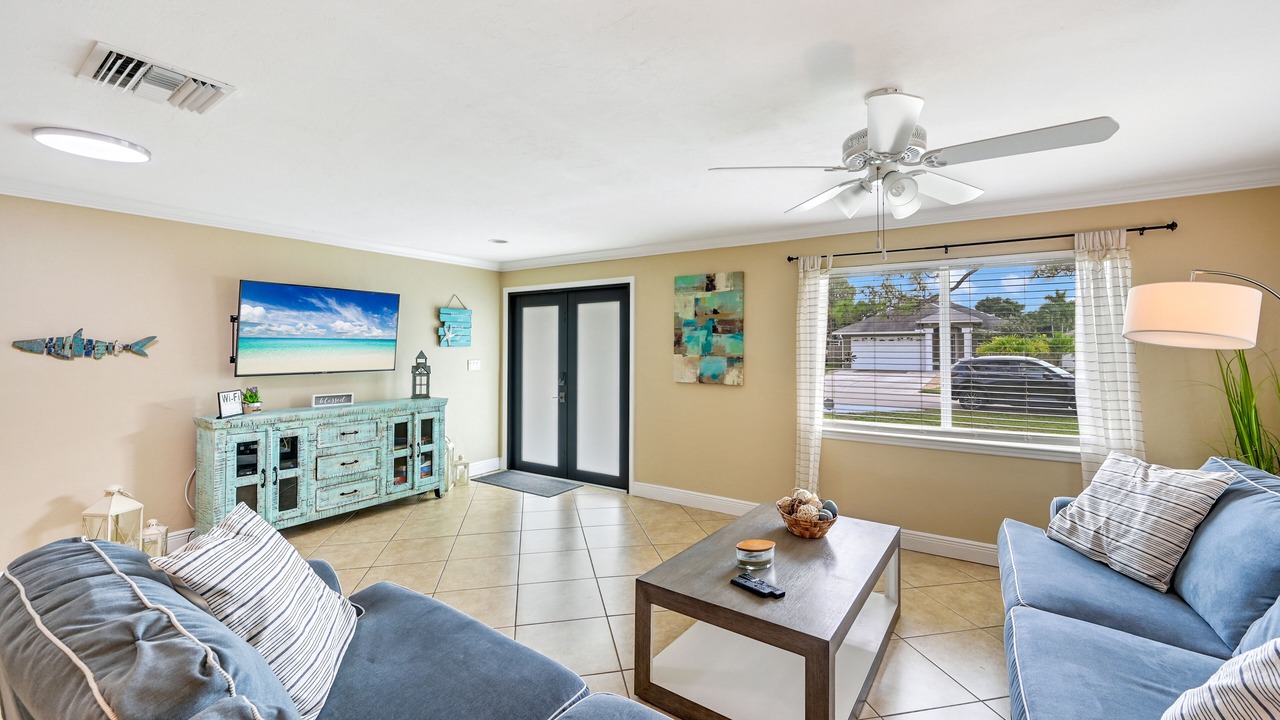 Photo of Livingroom in Naples Park
