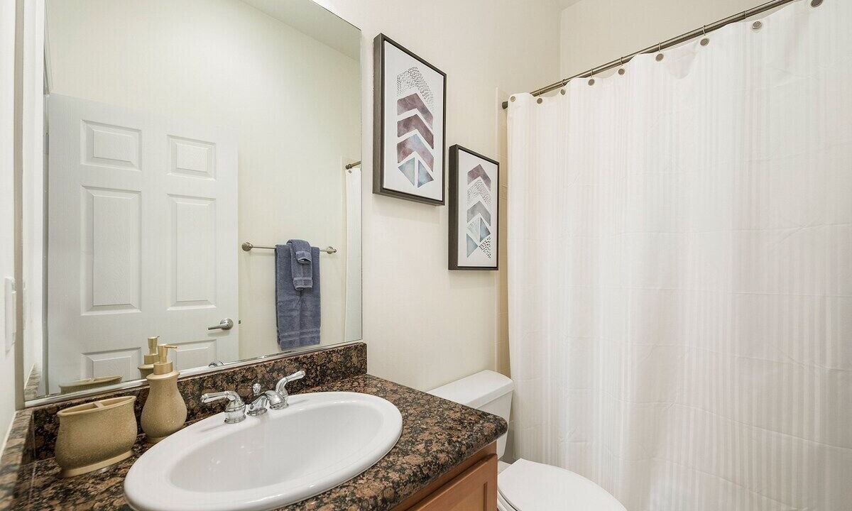 Photo of Bathroom in Sailboat Bend