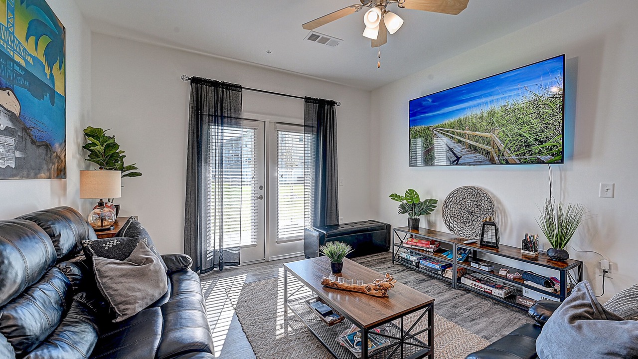 Photo of Livingroom in Jacksonville