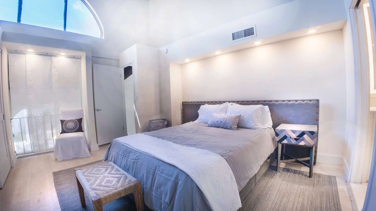Photo of Bedroom in Miami Shores