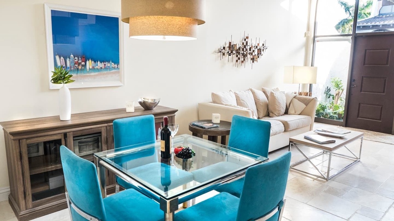 Photo of Livingroom in Miami Shores