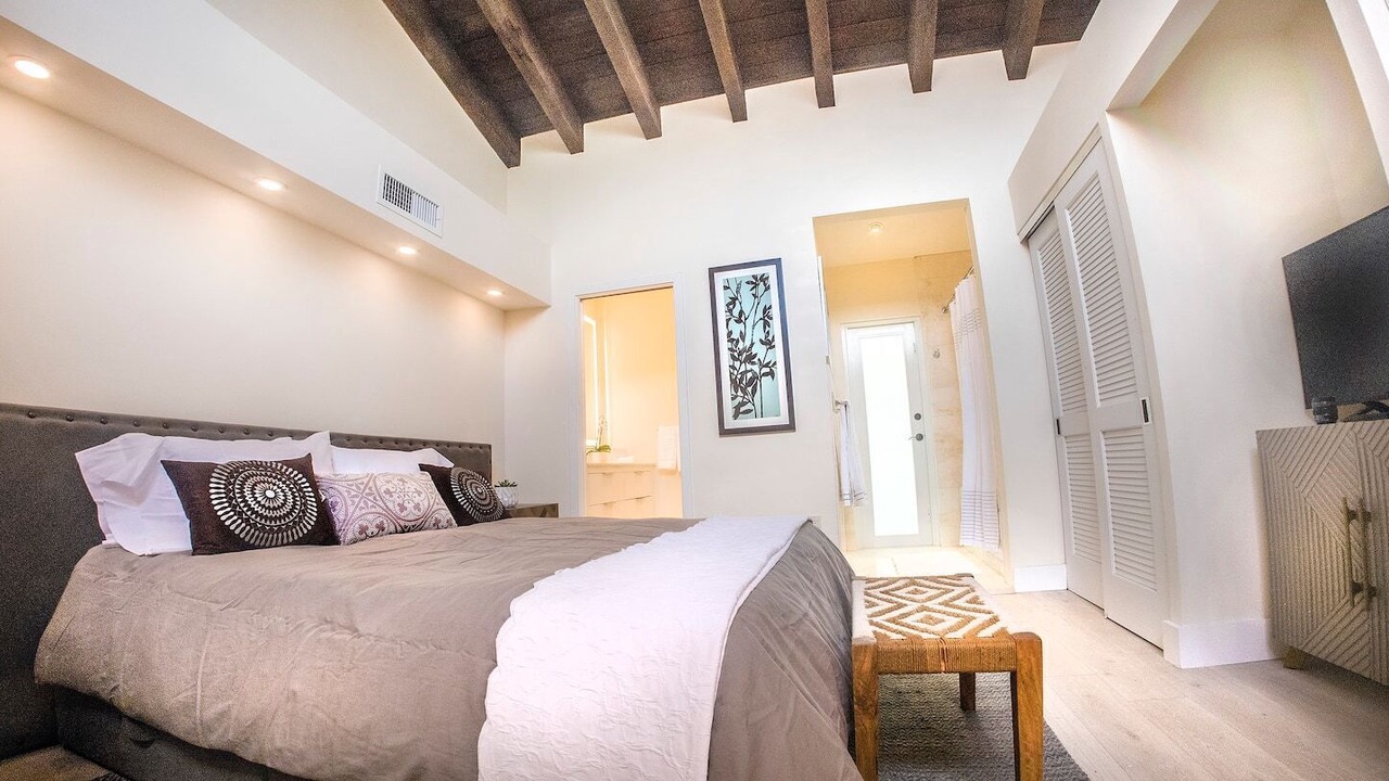 Photo of Bedroom in Miami Shores
