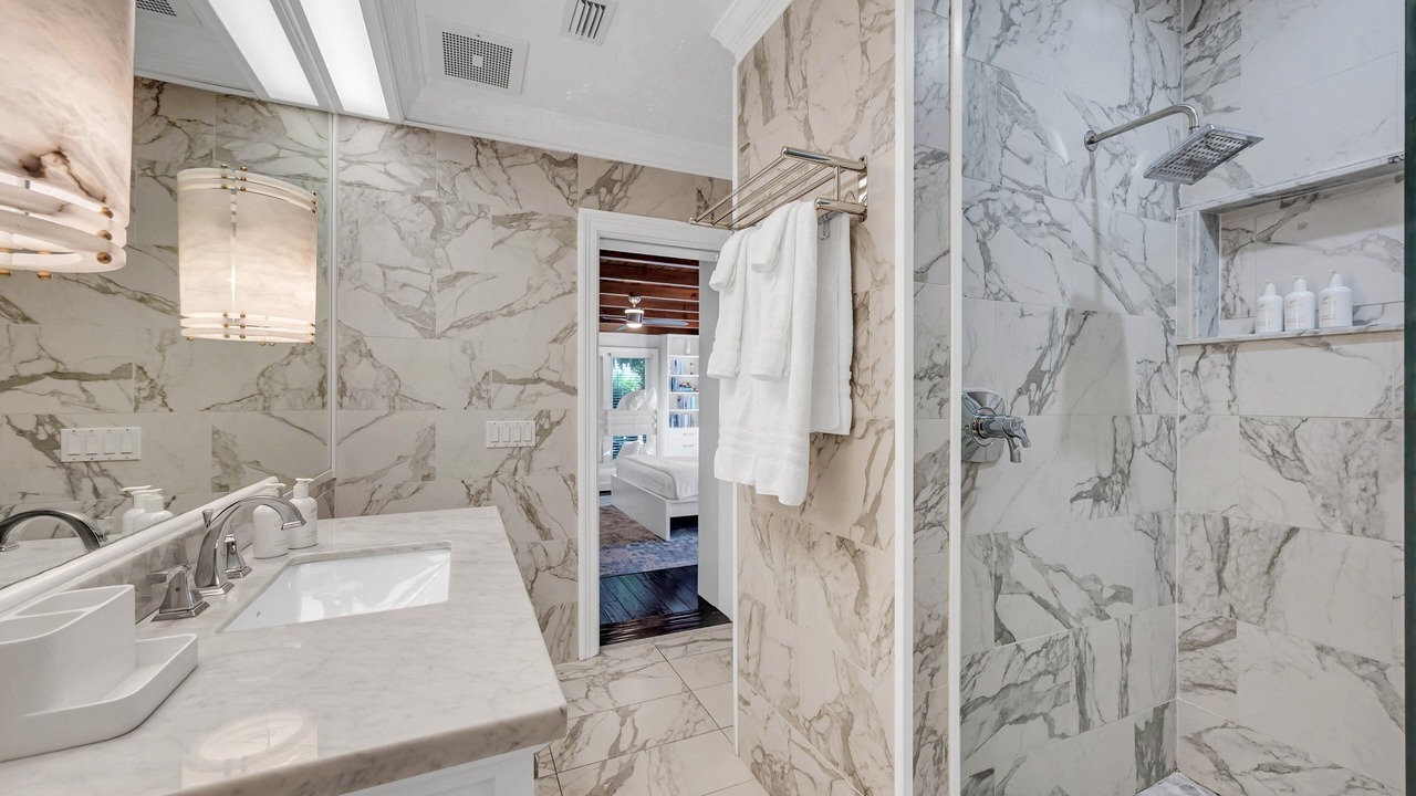 Photo of Bathroom in Harbor Beach